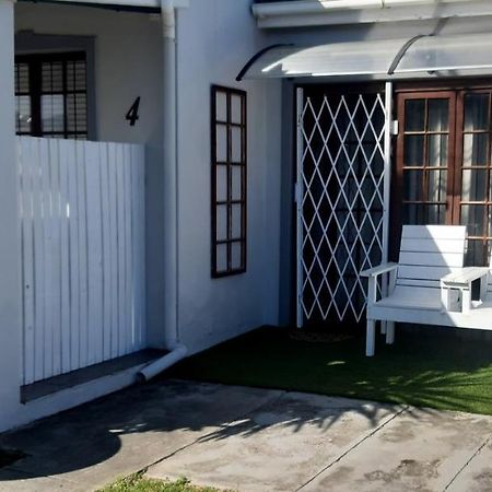 Shark Cove Little Cottage Kleinbaai Exterior foto