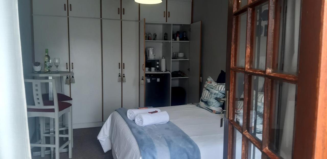 Shark Cove Little Cottage Kleinbaai Exterior foto