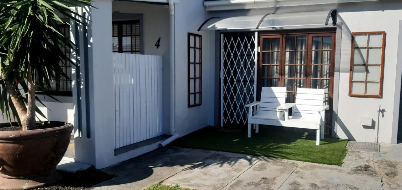 Shark Cove Little Cottage Kleinbaai Exterior foto